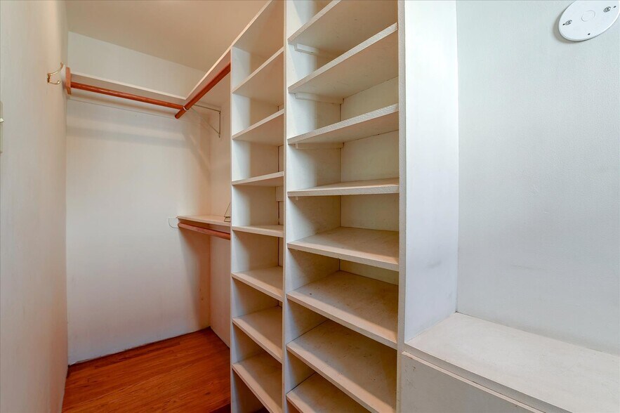 Building Photo - 1136 S Spaulding Ave
