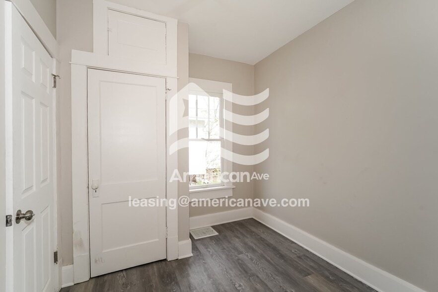 Building Photo - 1308 Ray Pl NW