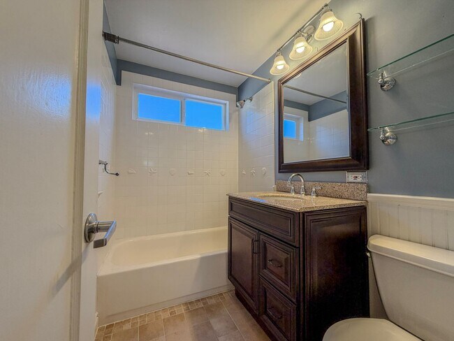 Building Photo - Lovely 4bd/2bth Haller Lake Home in North Seattle, $3,995/mo.