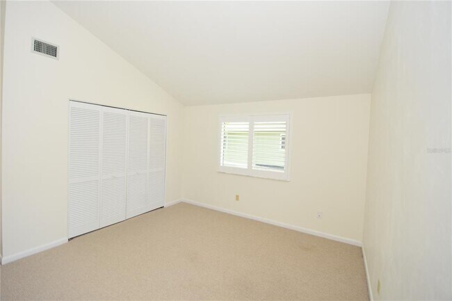 Building Photo - 26 Landings Ln