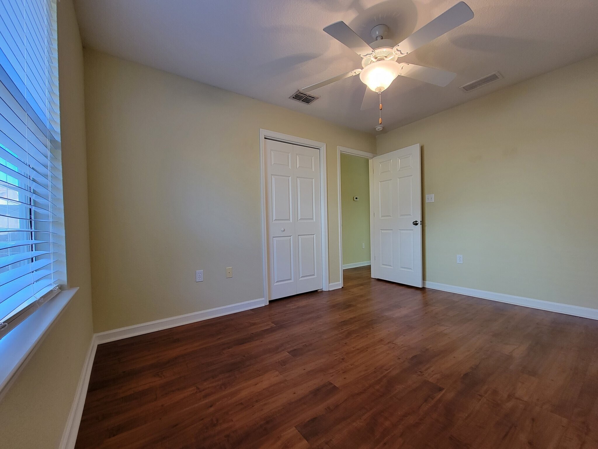 Building Photo - 2372 Quazar Cir