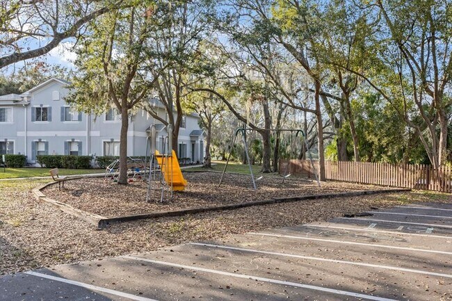 Building Photo - 7169 E Bank Dr
