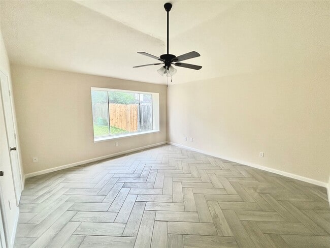 Building Photo - 16319 Chimneystone Dr