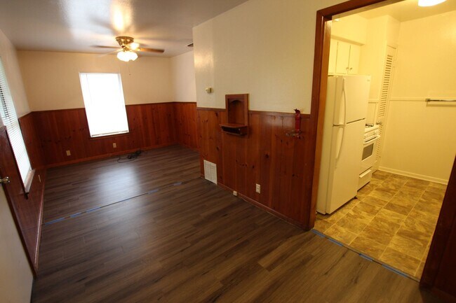 Building Photo - Adorable 1 bedroom 1 bath in the heart of Tyler!