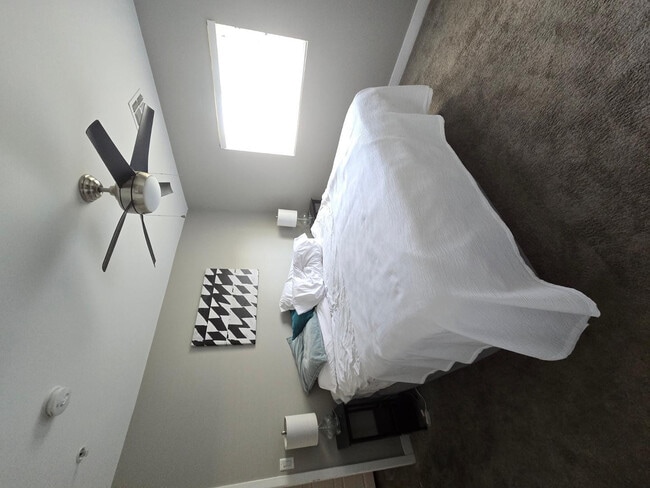 Building Photo - 7635 E Verde Ln