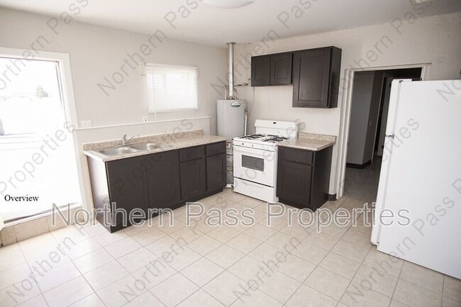 Building Photo - 411 Dodge Rd