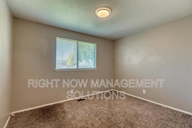 Building Photo - 2776 Reno Way
