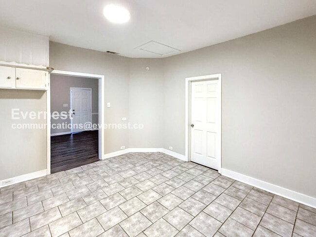 Building Photo - 115 Front St