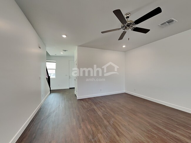 Building Photo - 6140 W Paseo Hilario