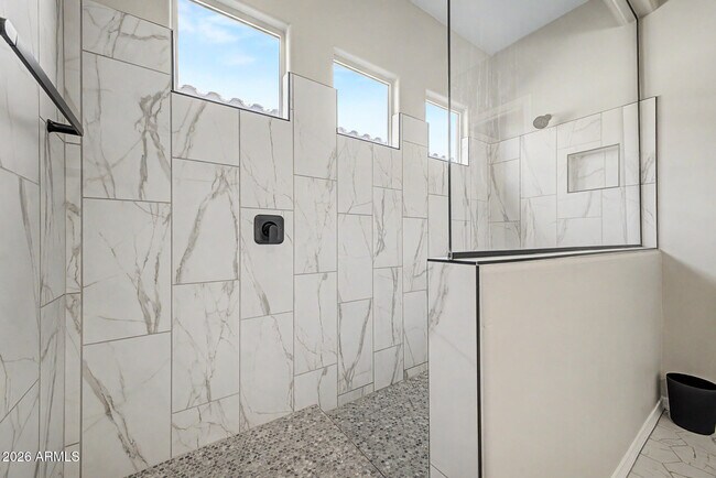 Building Photo - 5116 N 185th Ave
