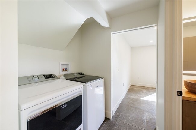 Building Photo - 2989 Ryder Rd