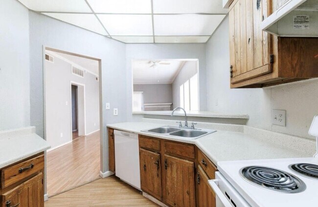Building Photo - 7405 Avenue X