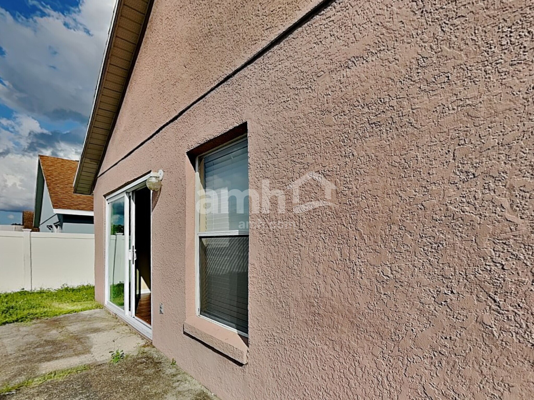 Building Photo - 10942 Brown Trout Cir