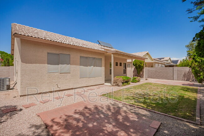 Building Photo - 3447 W Via Montoya Dr