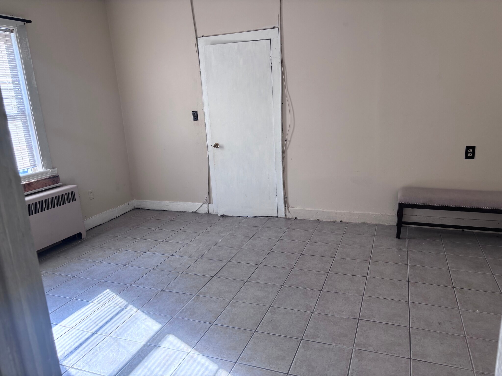 Bedroom - 140 North Ave