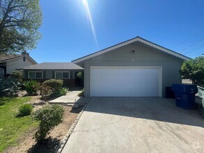Building Photo - Move-In Special! Get 2 Weeks Free on Secon...