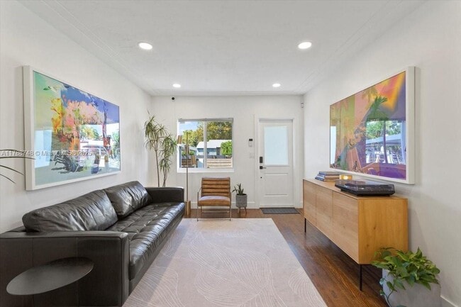 Building Photo - 234 NW 45th St