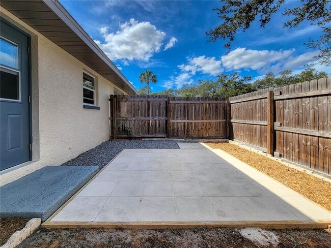 Building Photo - 1007 Sumner Blvd