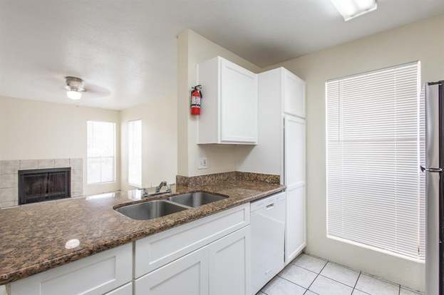 Building Photo - 3900 Woodchase Dr