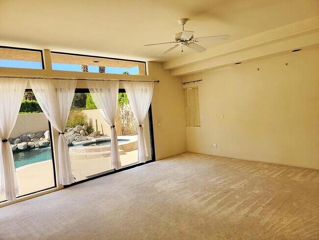 Building Photo - 72836 Mesa View Dr