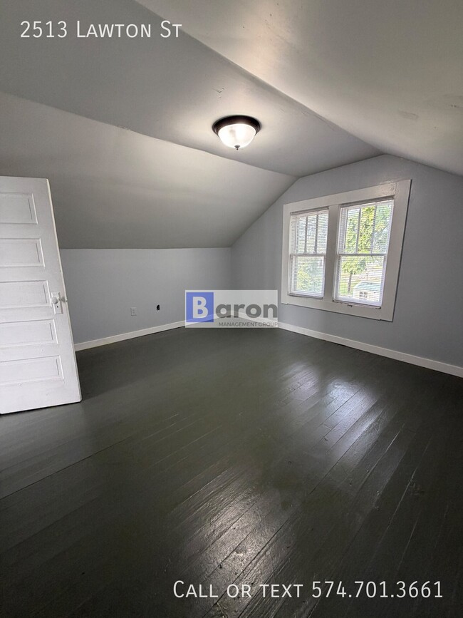 Building Photo - 2513 Lawton St