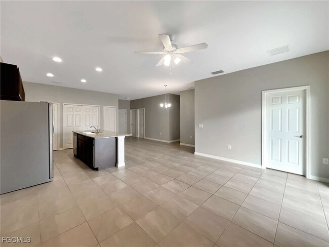 Building Photo - 1320 Trafalgar Pkwy