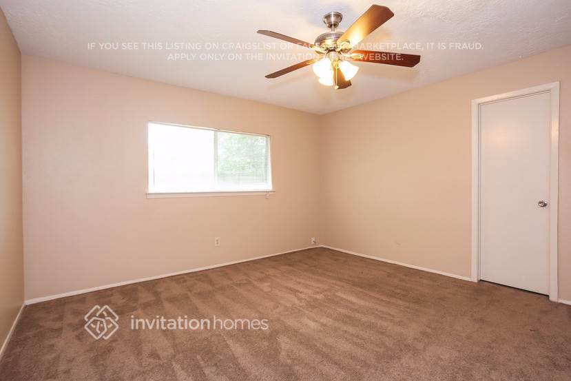 Building Photo - 17102 Stone Stile Dr