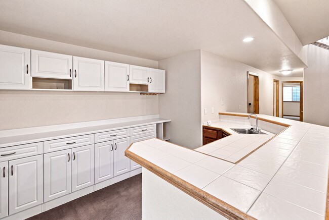 Building Photo - 8803 Wolf Lake Drive