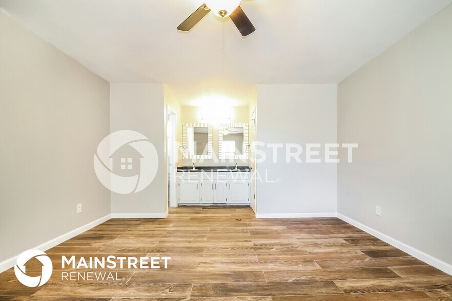 Building Photo - 1113 Countrywood Ln