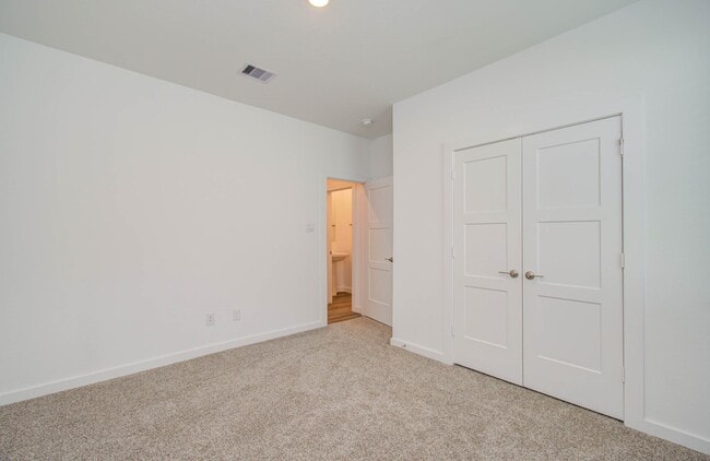 Building Photo - 10011 Angelina Wds Ln