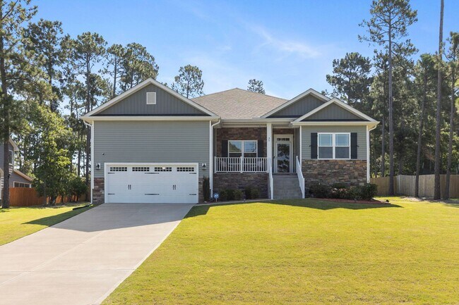 Primary Photo - Beautiful 3 Bedroom 2 Bath Ranch