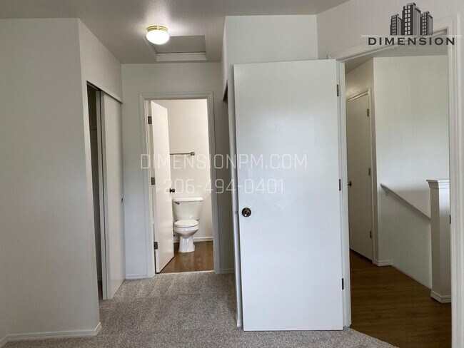 Building Photo - 13617 114th Ave E