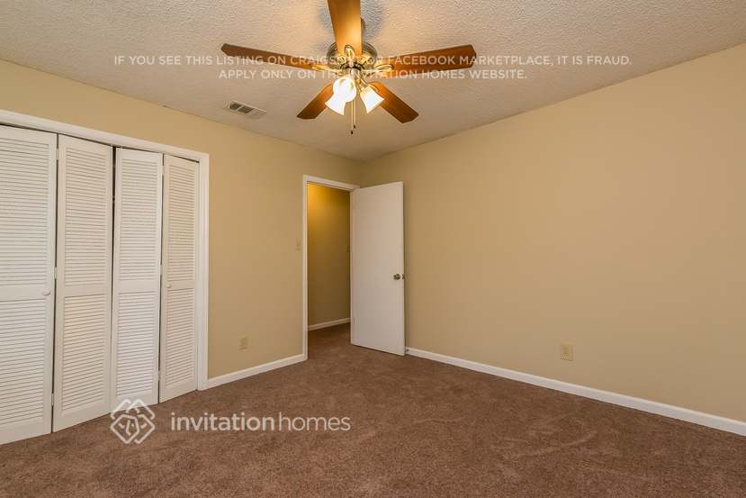 Building Photo - 651 Willow Ridge Dr NE