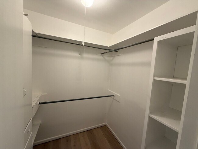 Building Photo - Fab 4 bed 2 bath 2 garage