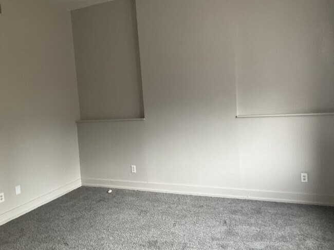 Building Photo - 3032 Colerain Ave