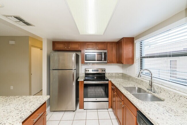 Building Photo - 7643 Limington Dr