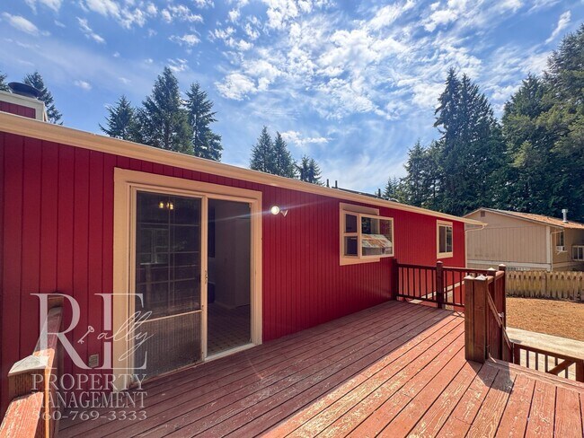 Building Photo - Freshly Painted East Bremerton Home with Expansive Decks & Flexible Living Space