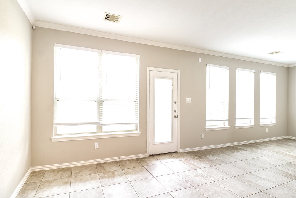 Building Photo - 23434 Banksia Dr