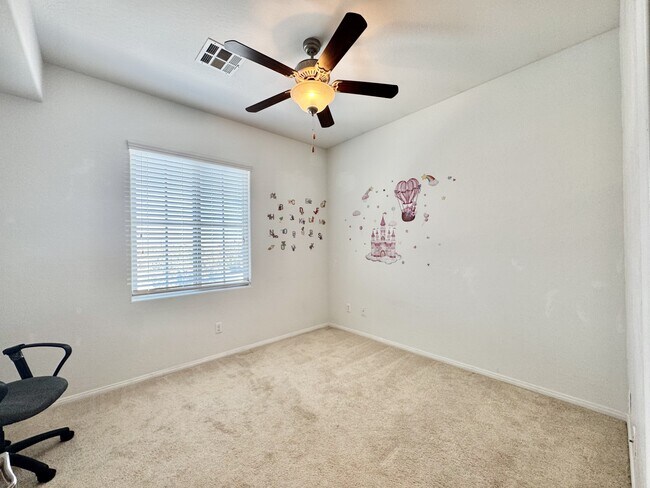 Building Photo - 10037 White Mulberry Dr