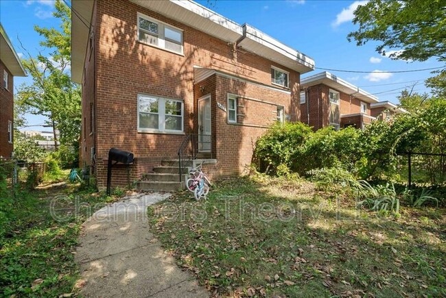 Building Photo - 4411 Harrison St NW