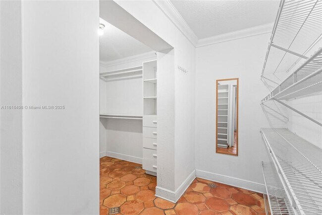 Building Photo - 9780 SW 118th St