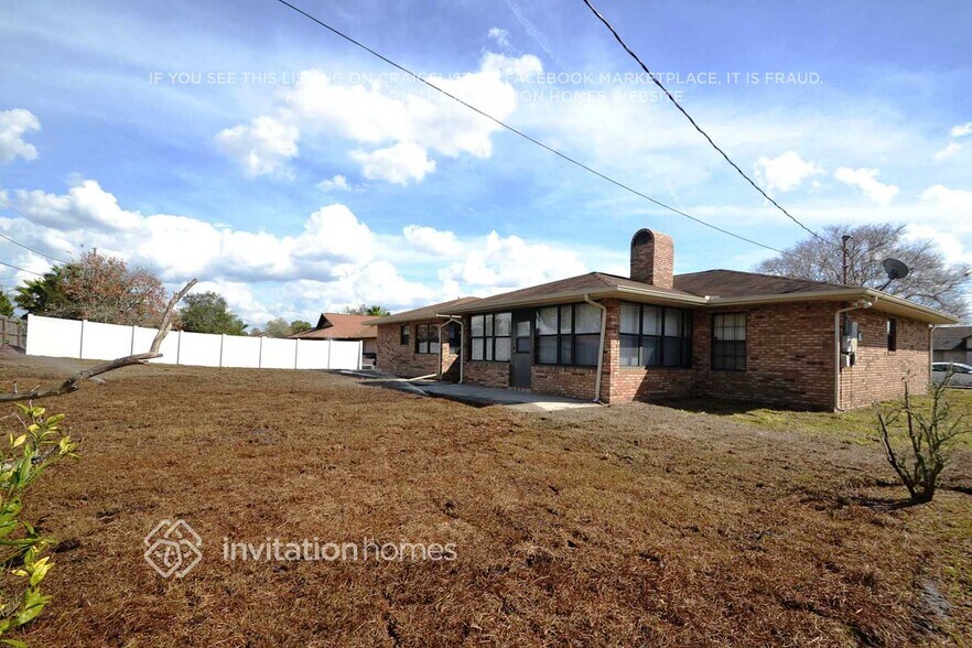 Building Photo - 644 Vicksburg St