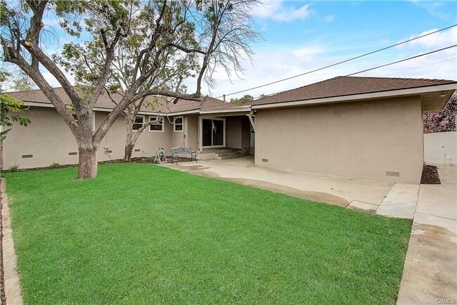 Building Photo - 1242 E Everett Pl