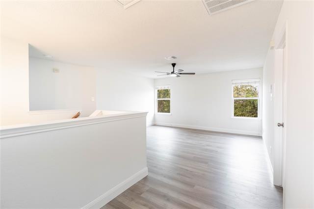 Building Photo - 2304 Glenhaven Dr