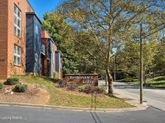 Primary Photo - 2745 Grinstead Dr