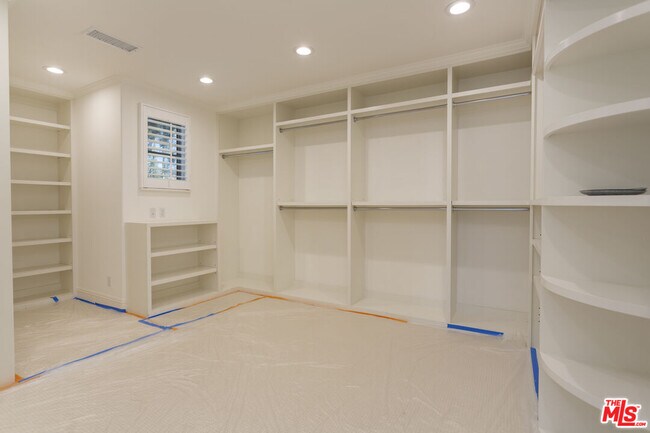 Building Photo - 763 Patterson Pl