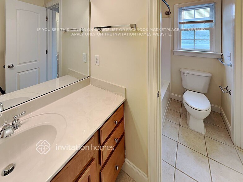 Building Photo - 508 Findhorn Ln