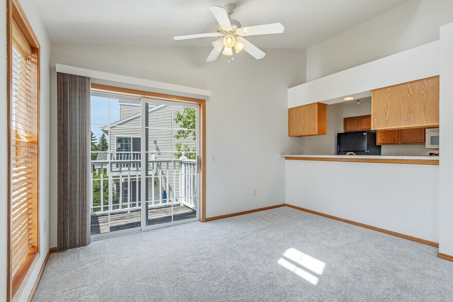 Building Photo - 3509 Maple Grove Dr