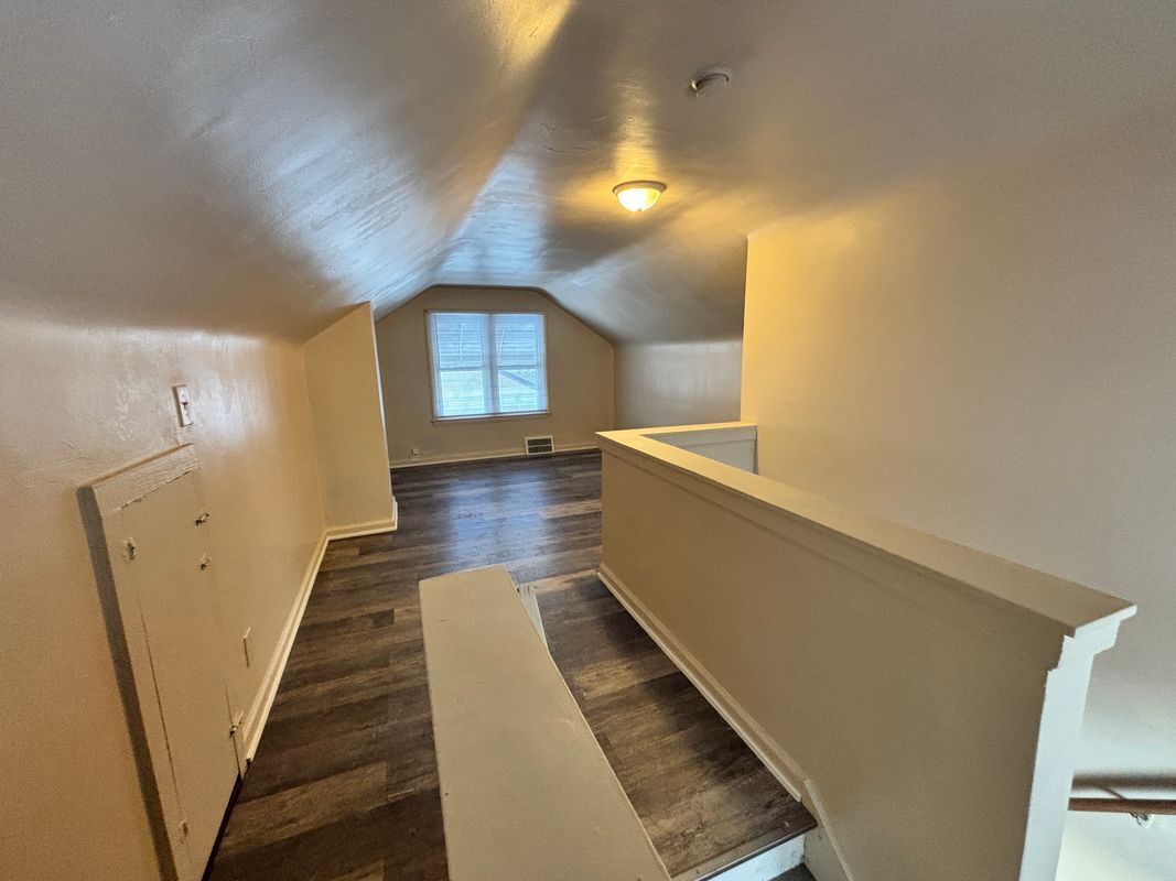 Building Photo - 20059 Bloom St