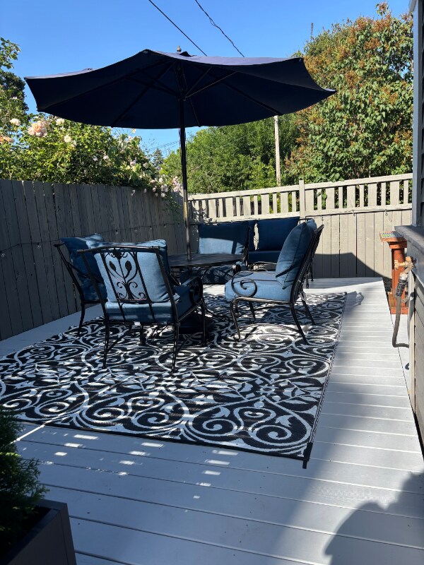 Building Photo - 925 SW Walnut St